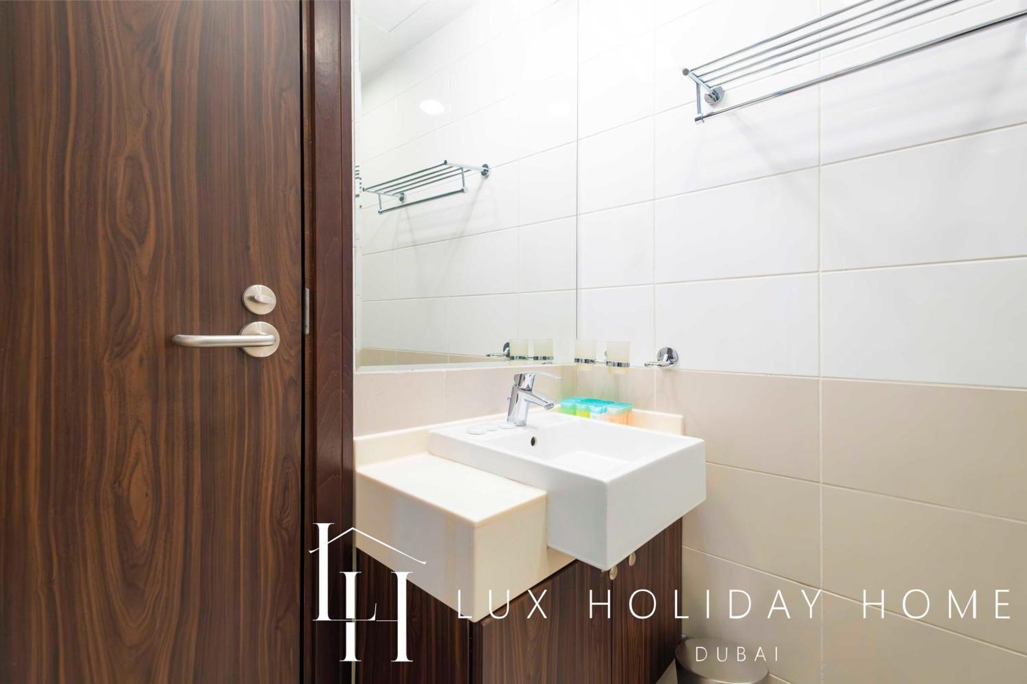Lux - Opulent Island Suite 3 Dubai Esterno foto